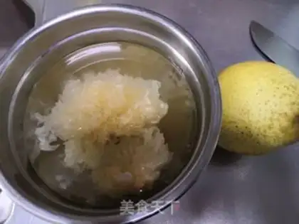 Make Pear soup step 0