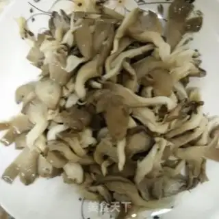 Make Squeeze the eggs and make the mushrooms step 1