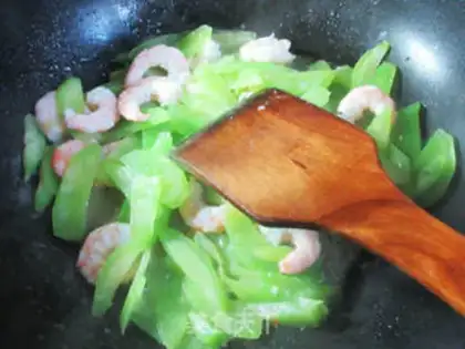 Make Shrimp fried step 4