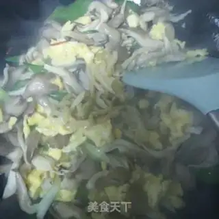 Make Squeeze the eggs and make the mushrooms step 8