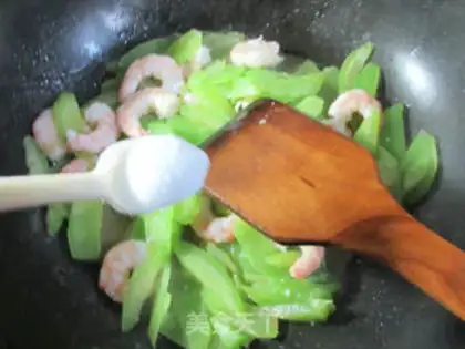 Make Shrimp fried step 5