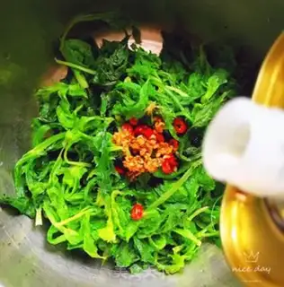 Make Celery leaves step 7
