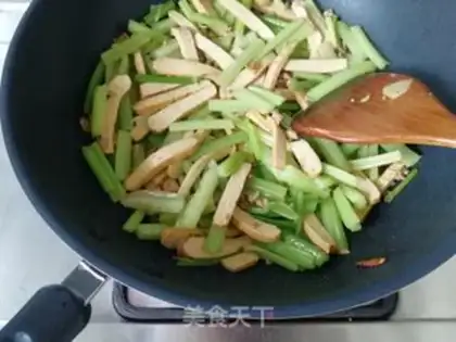 Make Meatloaf and celery step 6