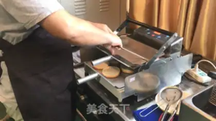 Make Red chicken steak burger step 0