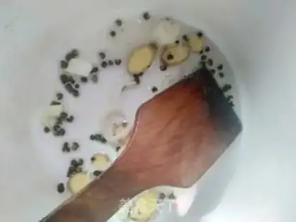Make Yellow chicken step 6