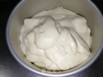Make Six-inch cream cake step 9