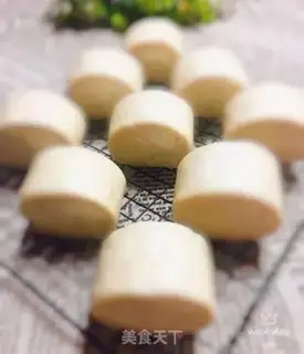 Make Milk knife cut the buns step 7