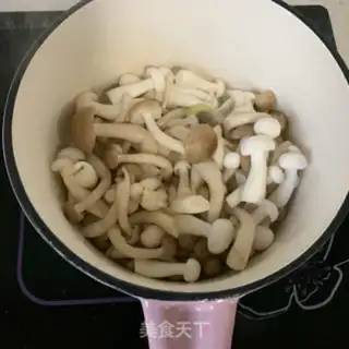 Make Dollies mushroom tofu soup step 2