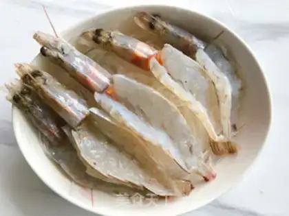 Make Garlic fan shrimp step 3