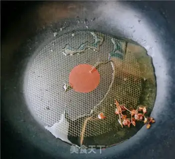 Make A pepper-stealing needle mushroom step 6