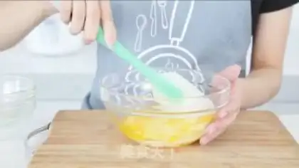 Make The lazy one who makes cake step 1
