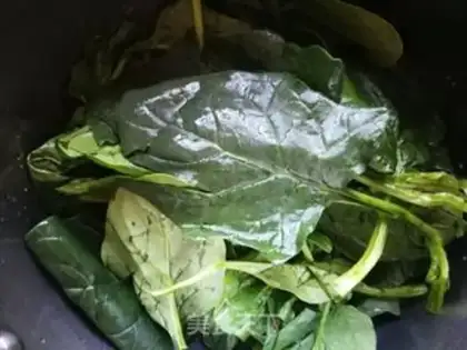 Make Worm grass and spinach step 0