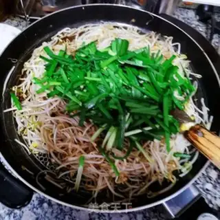 Make Soccer bean sprouts step 1