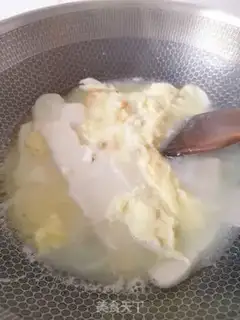 Make Eggs and cakes step 5