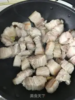 Make Shrimp sprouts and eggs step 2