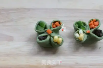 Make Potato four-coloured dumplings step 6