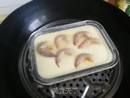 Make Shrimp sprouts and eggs step 8