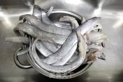 Make The varnished fish step 0