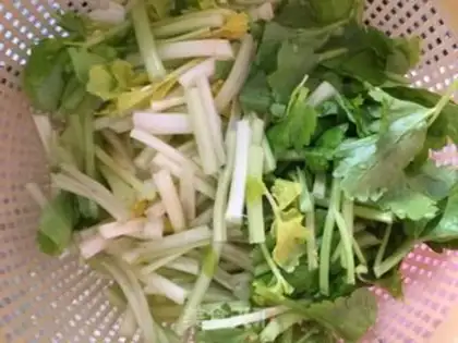Make Celery carrots step 1