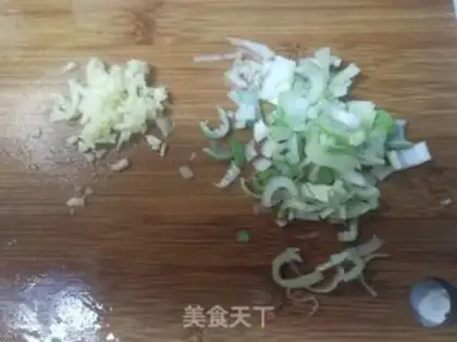 Make Soy sauce, veggie noodles step 1