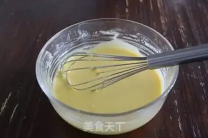 Make Strawberry cake step 3