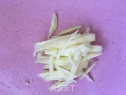 Make Crabs boiled silk step 1