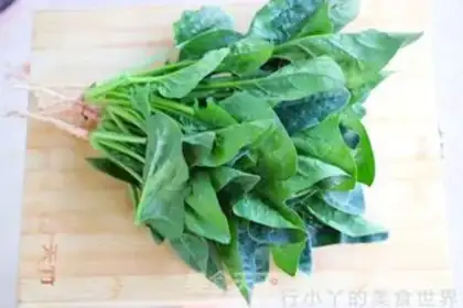 Make Spinach omelet step 0