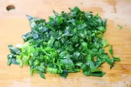 Make Spinach omelet step 1
