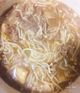 Make Gold pins and mushrooms step 10