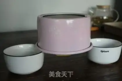 Make Strawberry cake step 10