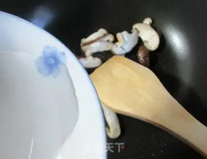Make Fry mushrooms step 2