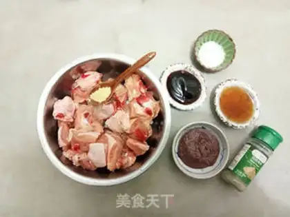 Make Chicken leg with shrimp sauce step 0