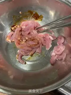 Make Garlic tea and fried meat step 1