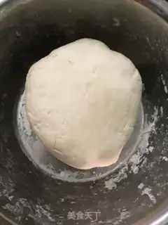 Make Lotus bun step 1