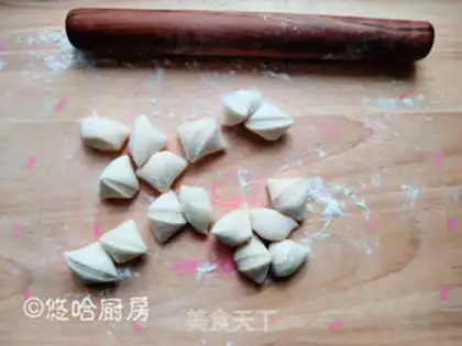 Make Four-Girl dumplings step 5