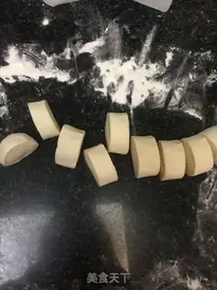 Make Lotus bun step 3