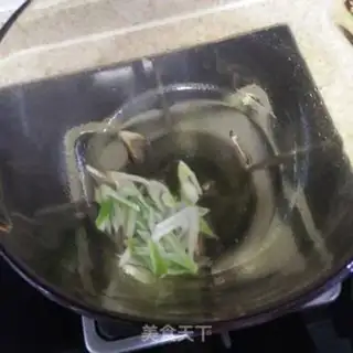 Make Soy sauce and noodles step 0