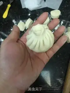 Make Lotus bun step 6