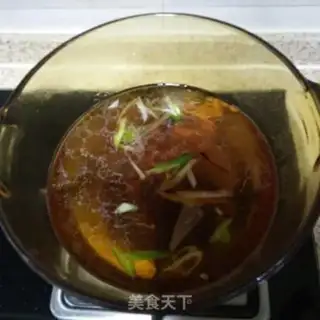 Make Soy sauce and noodles step 1