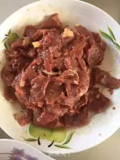 Make Celery beef step 0