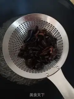 Make Spicy spinach step 3