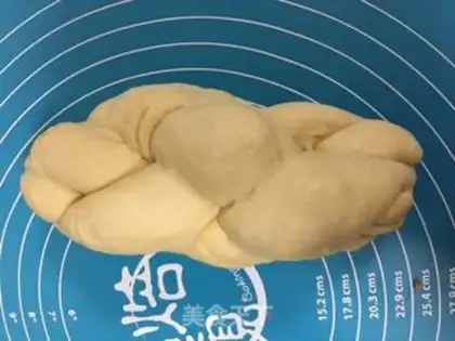 Make Chinese pinetail toast step 10