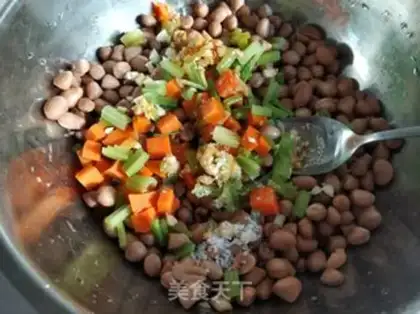 Make Celery with peanuts step 7