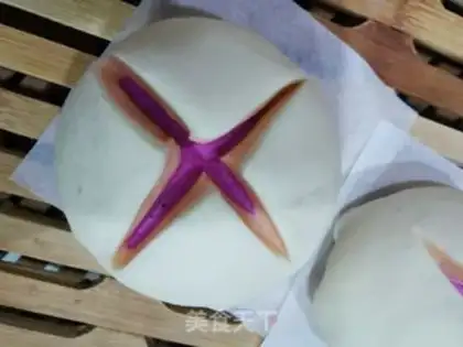 Make Fancy buns step 3