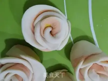 Make Fancy buns step 4