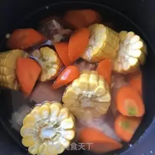 Make Carrot corn ribs soup step 2