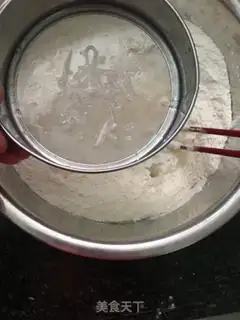 Make A radish meat bun step 3