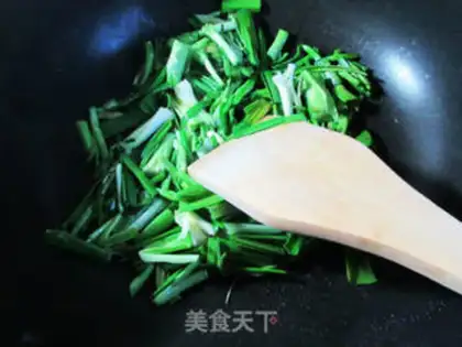 Make Garlic fried duck blood step 2