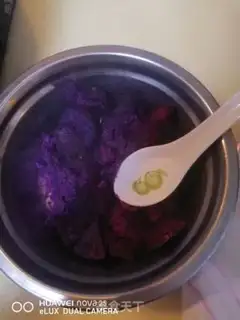 Make Purple banana rolls step 3