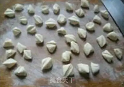 Make Chicken-brown chicken caterpillar step 6